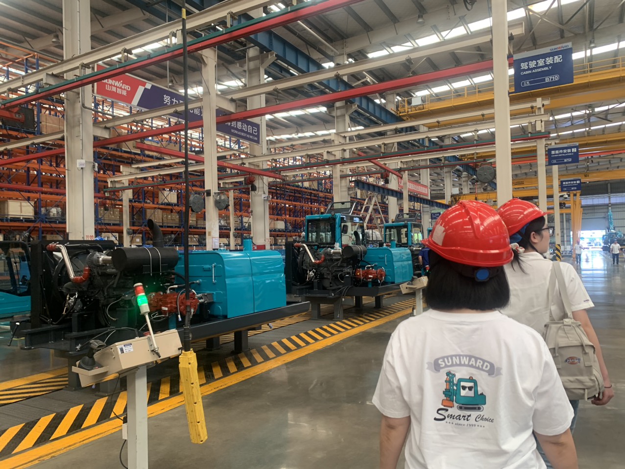Xưởng sản xuất máy xúc đào Sunward